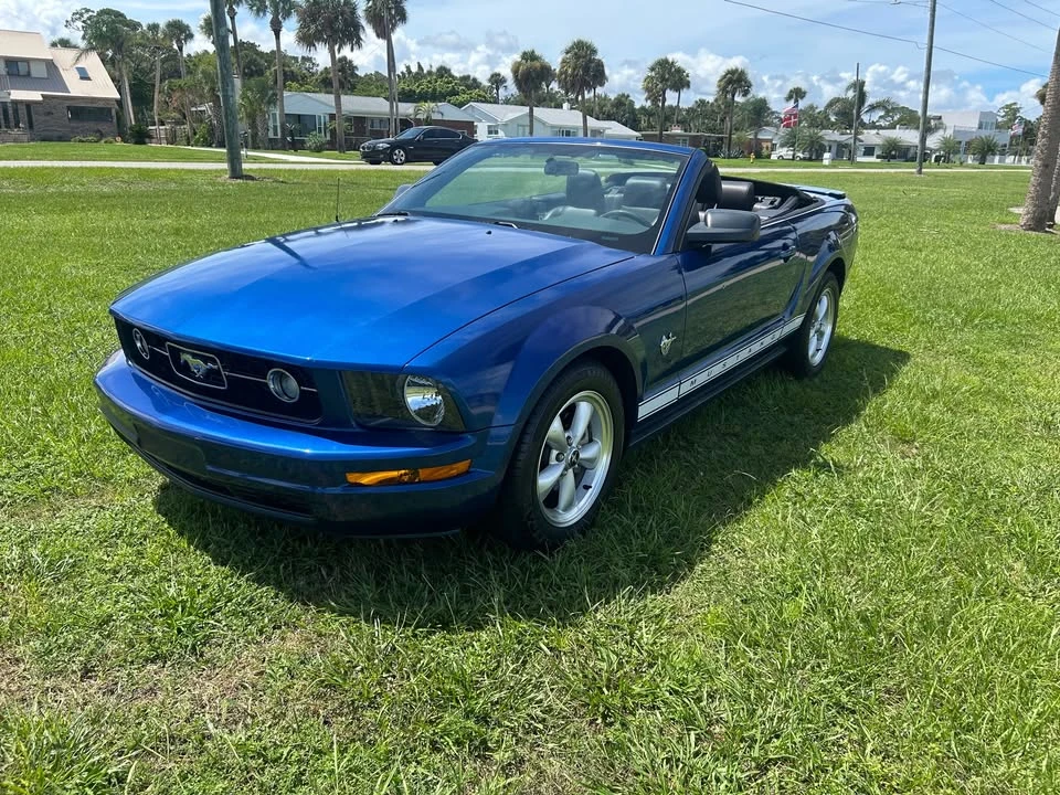 2009 Ford S197 Mustang - Image 2 of 18