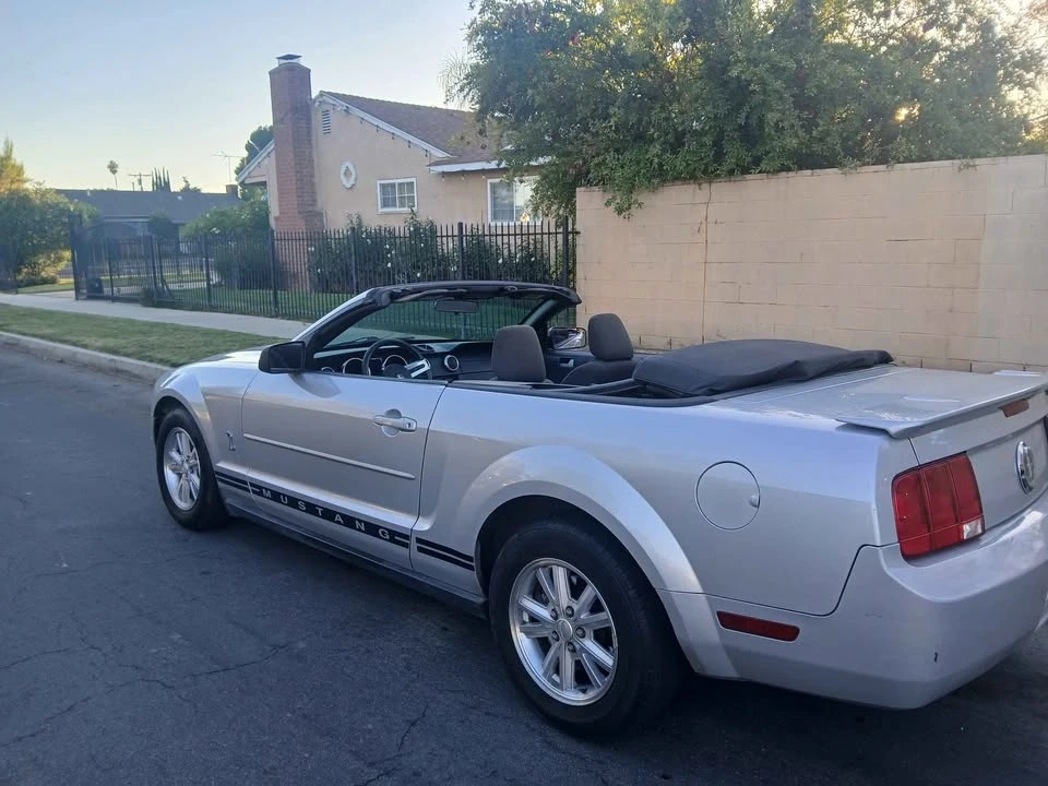 2009 Ford Mustang Mach-E - Image 9 of 12