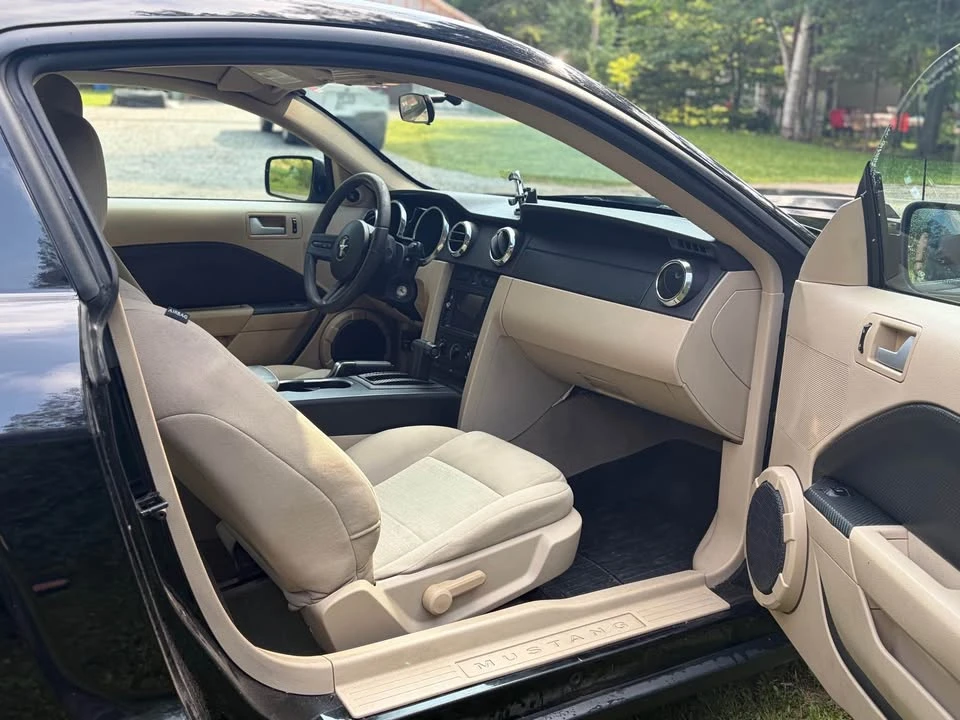 2009 Ford S197 Mustang - Image 7 of 7