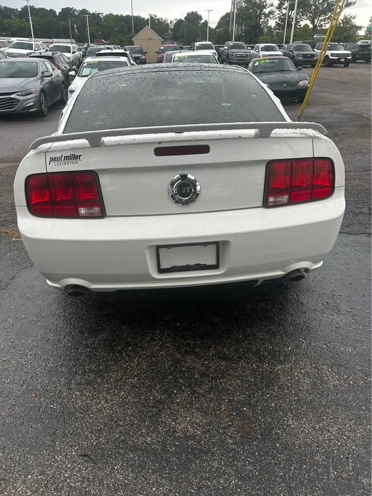 2009 Ford S197 Mustang - Image 3 of 9