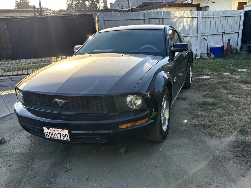 2009 Ford S197 Mustang - Image 2 of 7