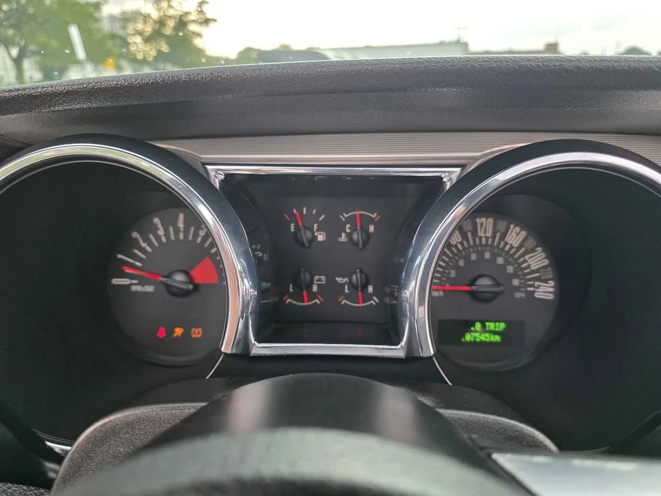 2009 Ford S197 Mustang - Image 9 of 17