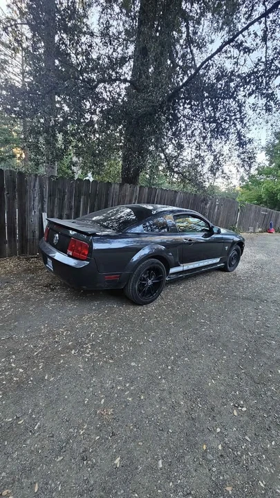 2009 Ford S197 Mustang - Image 2 of 6