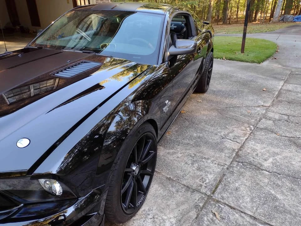 2009 Ford S197 Mustang - Image 2 of 3