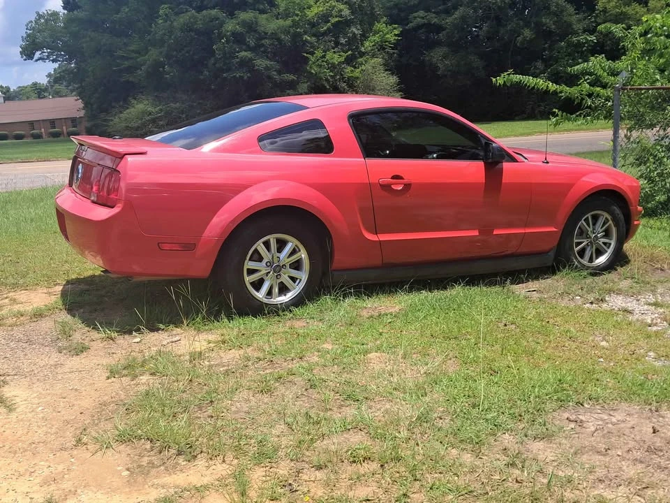 2009 Ford S197 Mustang - Image 2 of 7