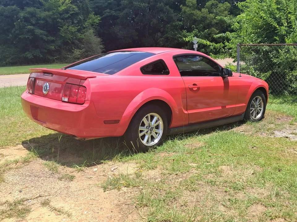 2009 Ford S197 Mustang - Image 6 of 7