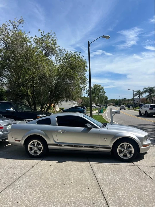 2009 Ford S197 Mustang - Image 6 of 13