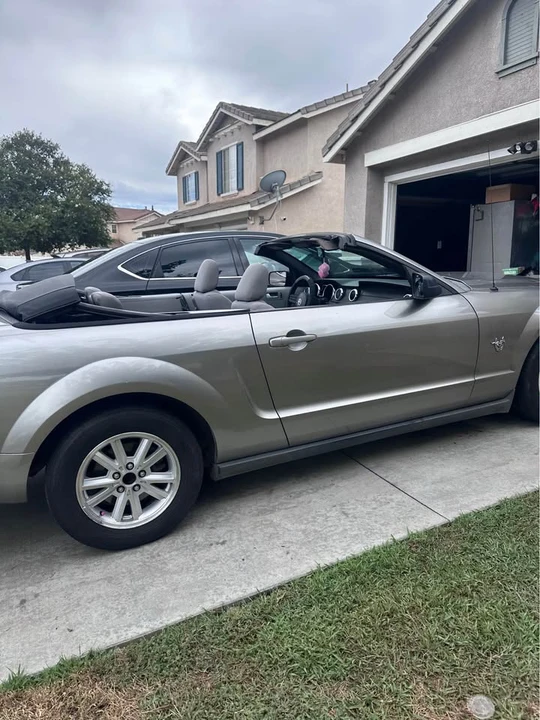 2009 Ford S197 Mustang - Image 9 of 9