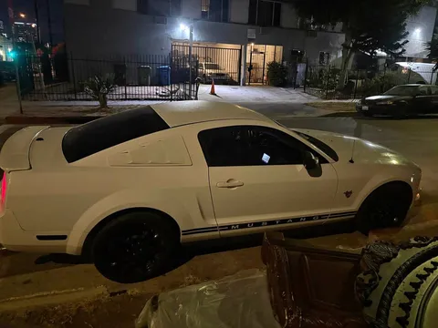 2009 Ford Mustang V6 Coupe