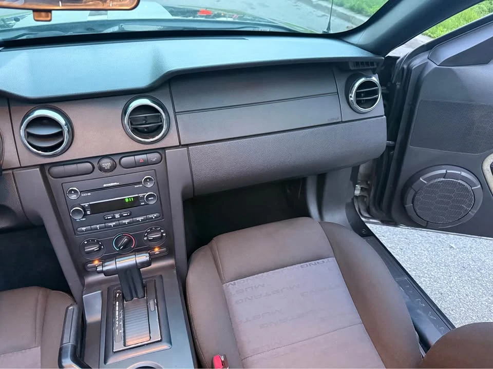 2009 Ford S197 Mustang - Image 17 of 20