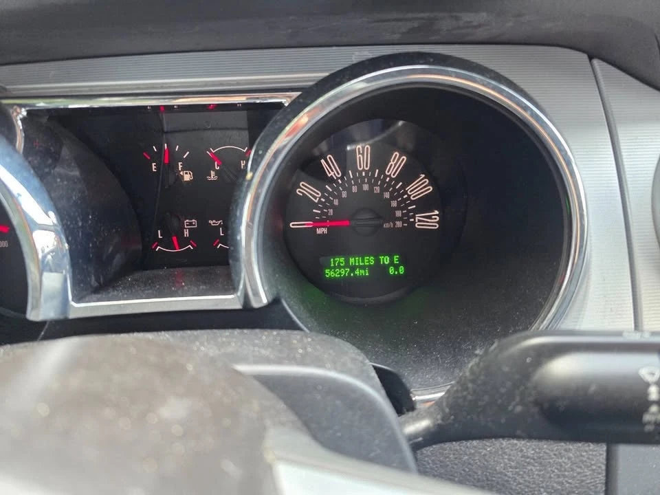 2009 Ford S197 Mustang - Image 8 of 9