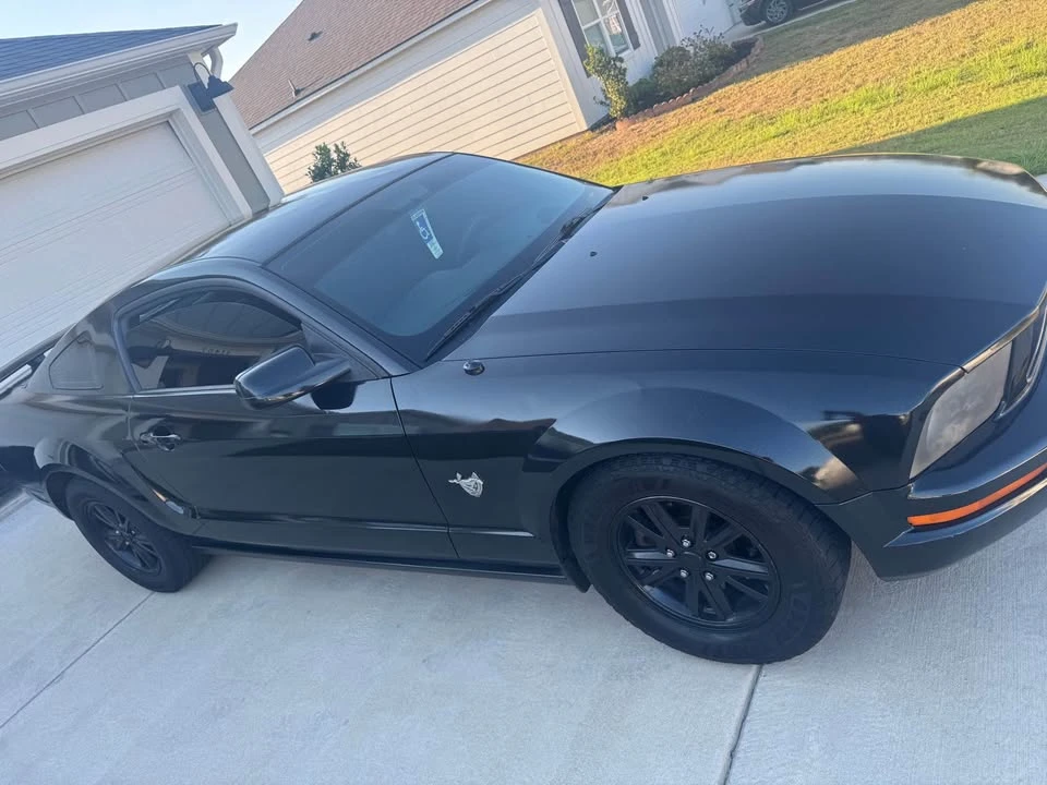 2009 Ford S197 Mustang - Image 2 of 4