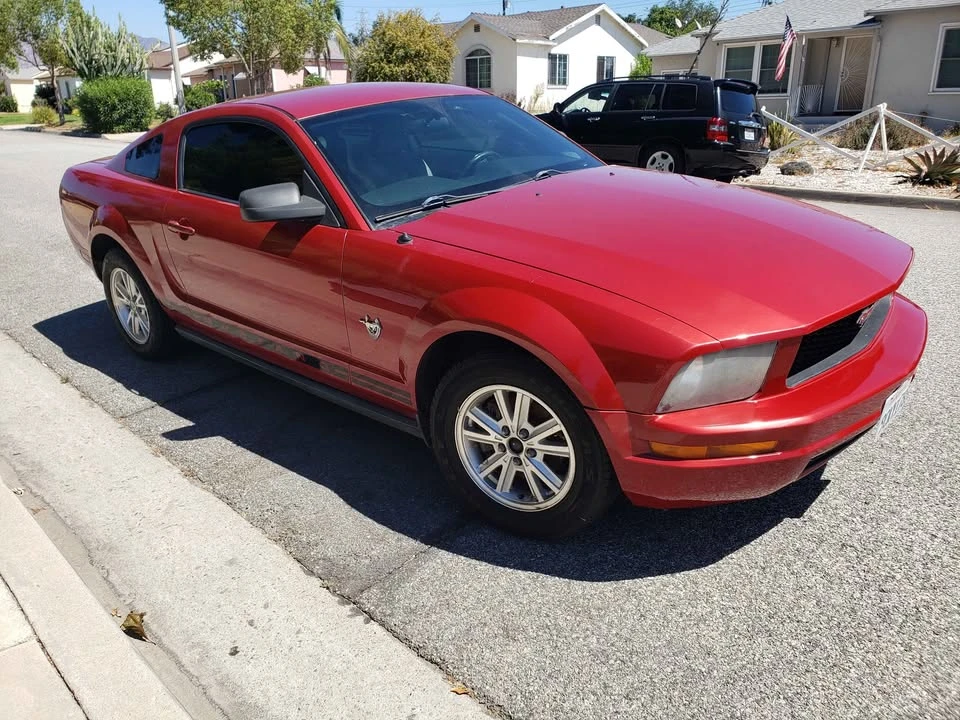 2009 Ford S197 Mustang - Image 5 of 14