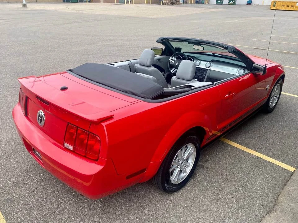 2009 Ford S197 Mustang - Image 2 of 19
