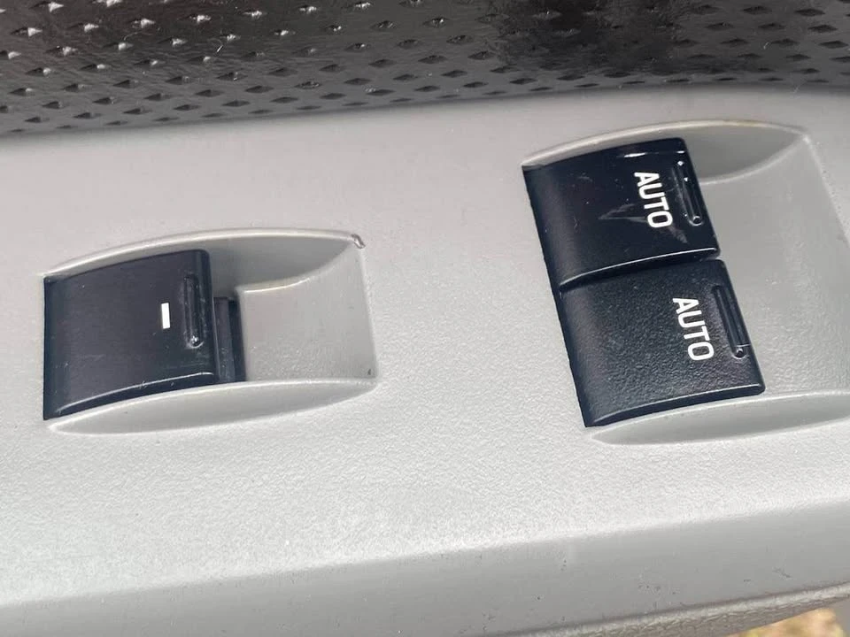 2009 Ford S197 Mustang - Image 12 of 19