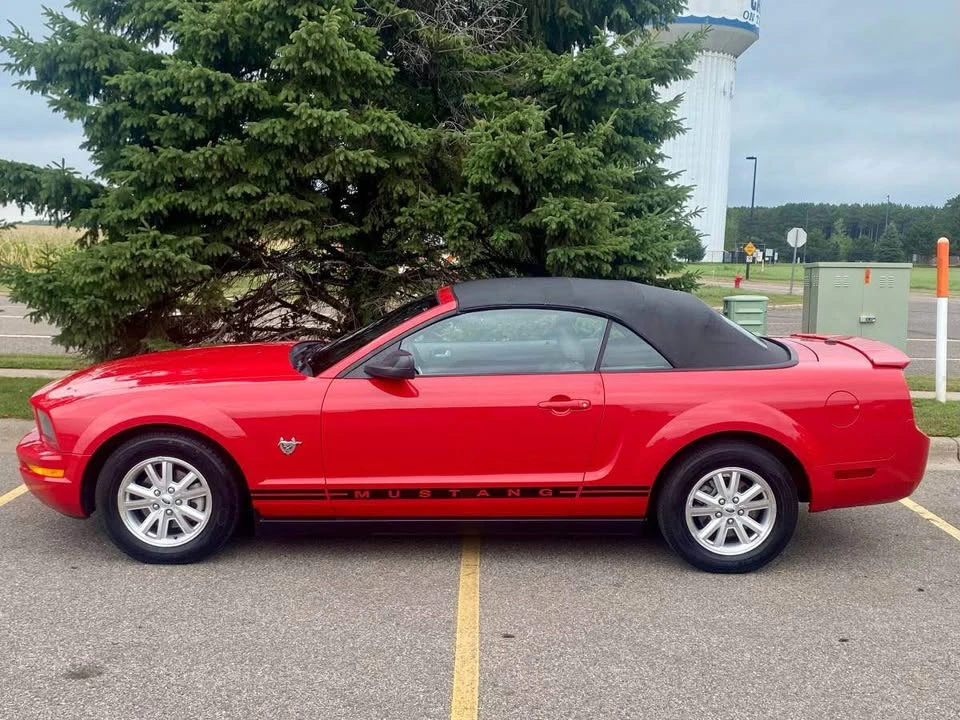 2009 Ford S197 Mustang - Image 4 of 19