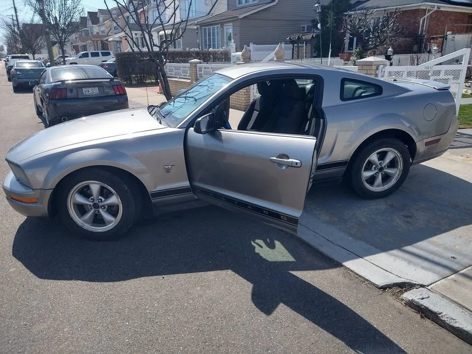 2009 Ford S197 Mustang - Image 9 of 20