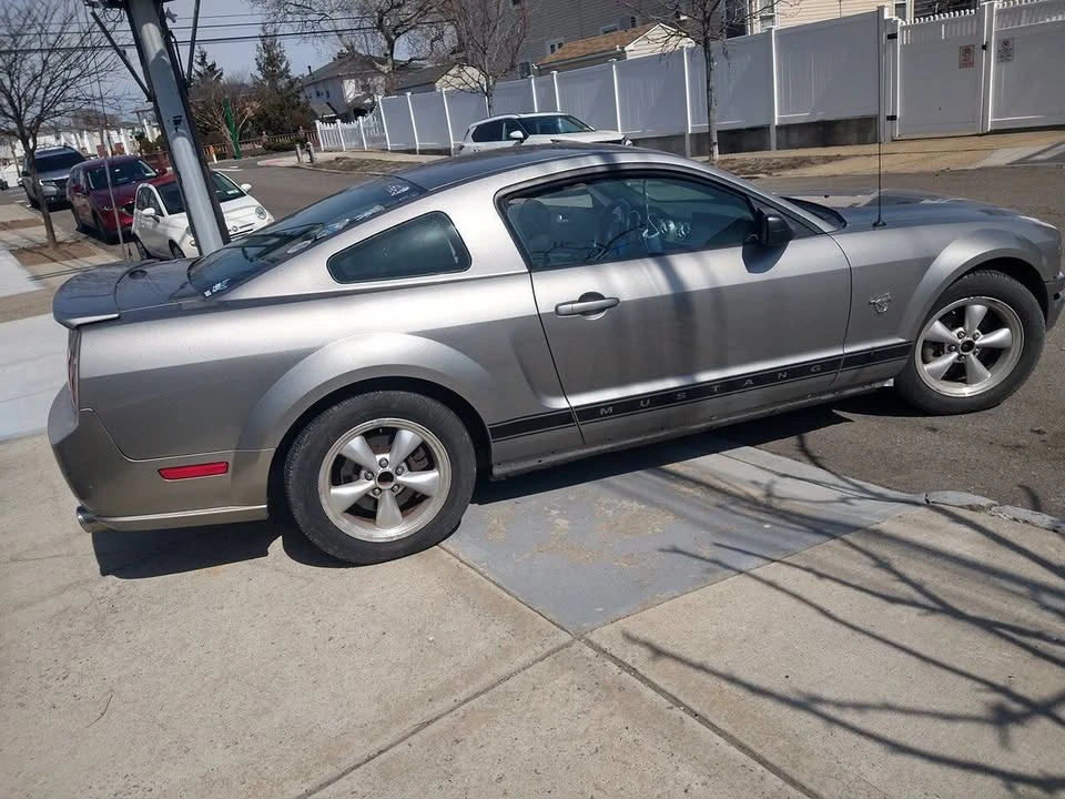 2009 Ford S197 Mustang - Image 7 of 20