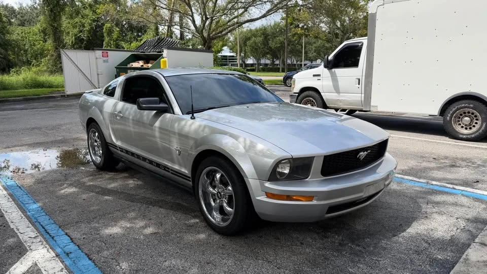 2009 Ford S197 Mustang - Image 6 of 20