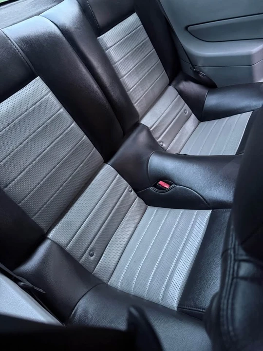 2009 Ford S197 Mustang - Image 9 of 16
