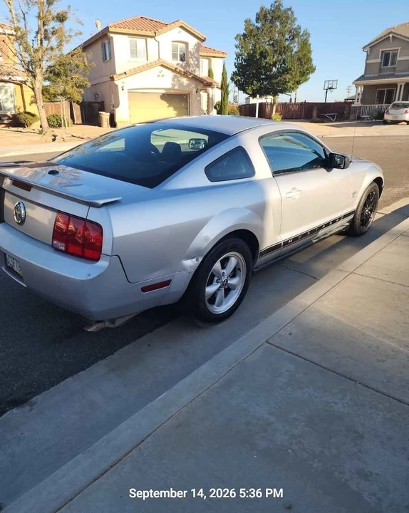 2009 Ford S197 Mustang - Image 5 of 11