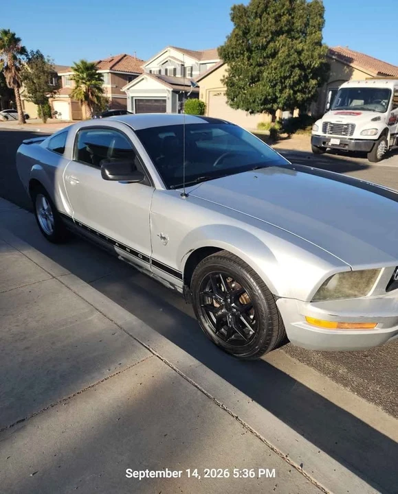 2009 Ford S197 Mustang - Image 6 of 11