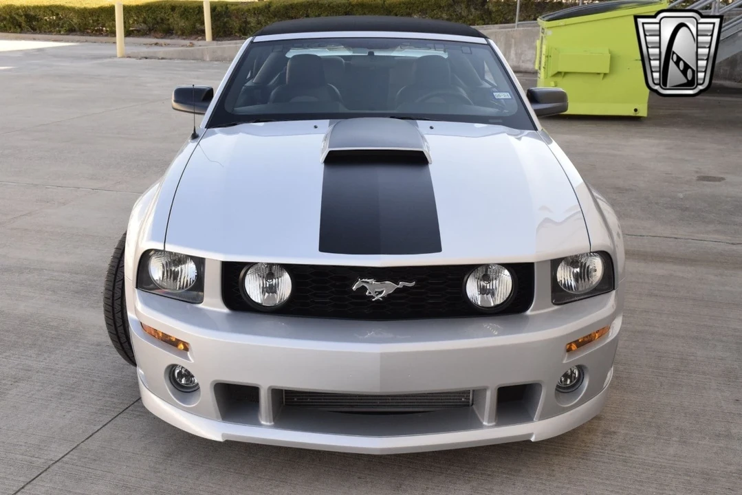 2009 Ford S197 Mustang - Image 10 of 12