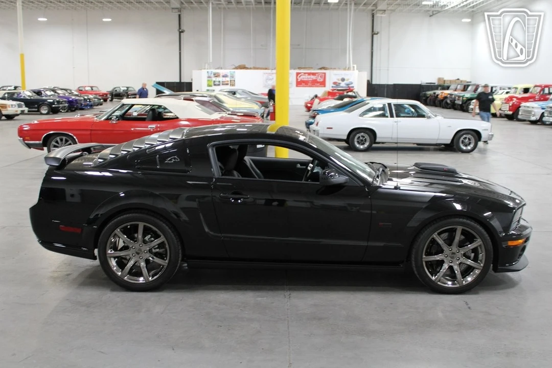 2009 Ford S197 Mustang - Image 10 of 12