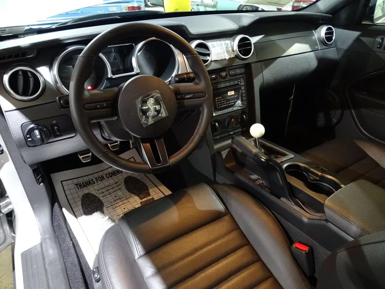 2009 Ford S197 Mustang - Image 12 of 23