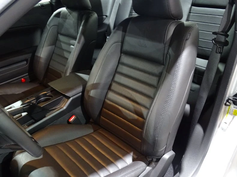 2009 Ford S197 Mustang - Image 11 of 23