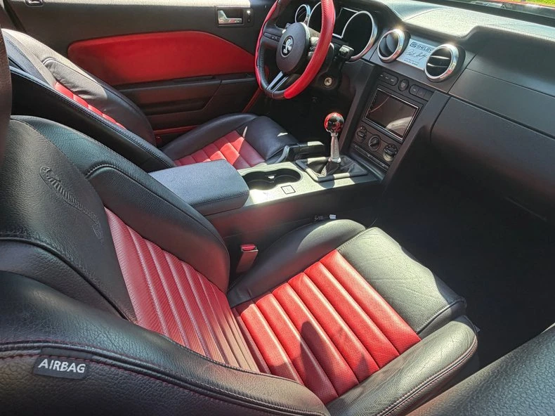 2009 Ford S197 Mustang - Image 20 of 26