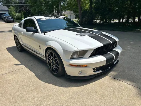 2009 Ford Mustang Shelby GT500 Coupe 2D