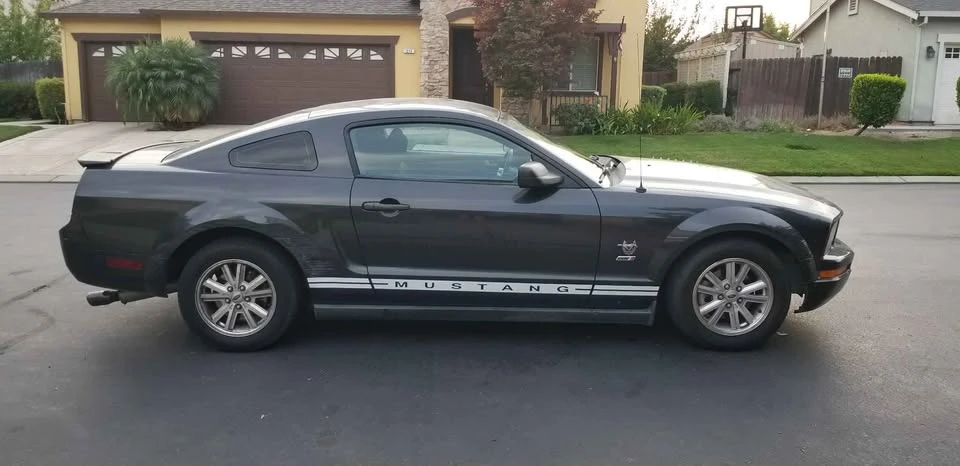 2009 Ford S197 Mustang - Image 3 of 11