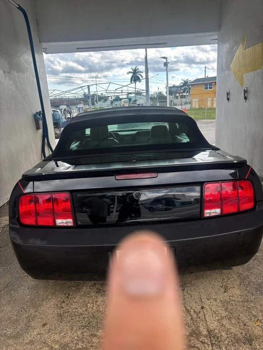 2009 Ford S197 Mustang - Image 2 of 7