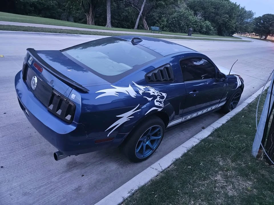 2009 Ford S197 Mustang - Image 2 of 7