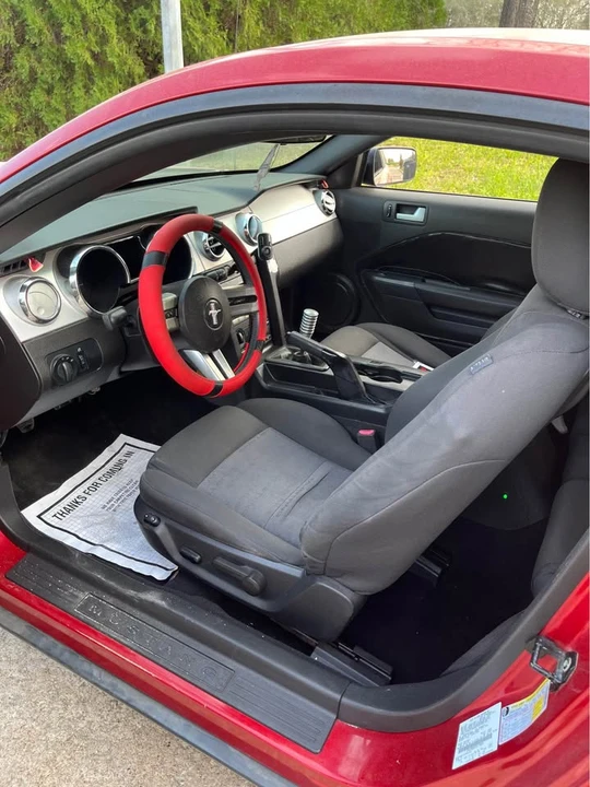 2009 Ford S197 Mustang - Image 8 of 11