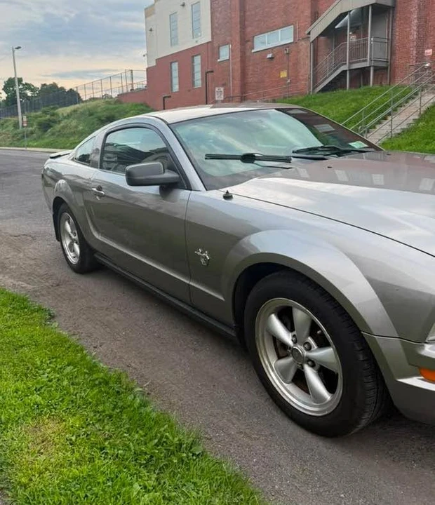 2009 Ford S197 Mustang - Image 7 of 7