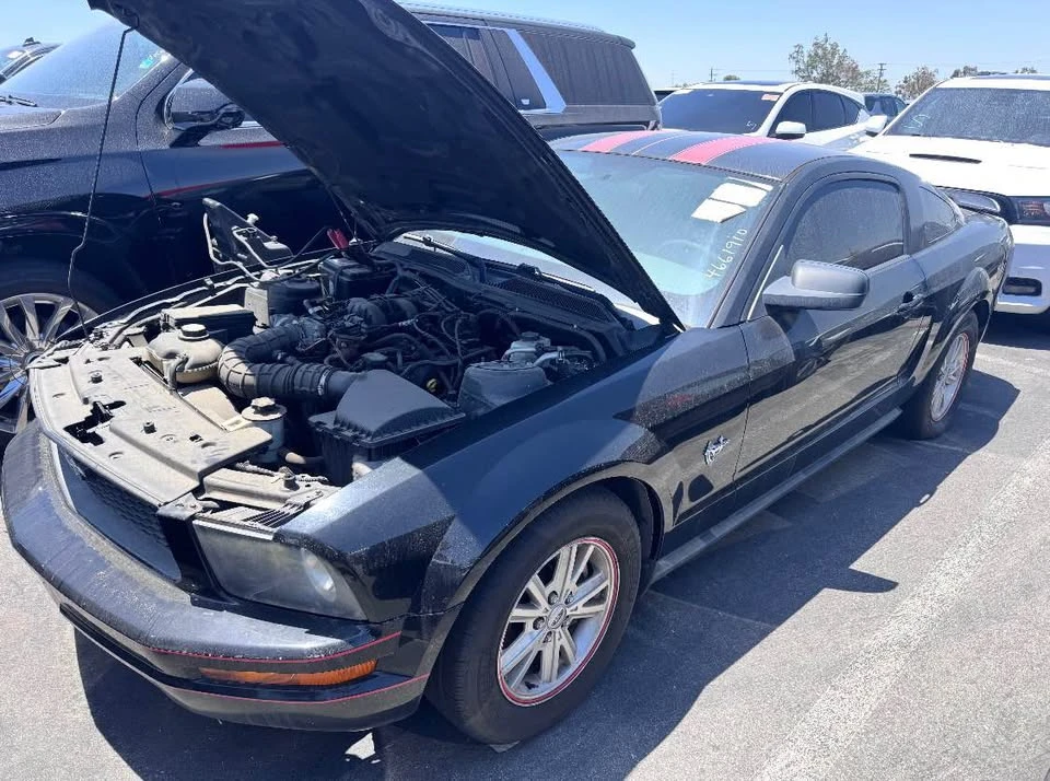 2009 Ford S197 Mustang - Image 2 of 2
