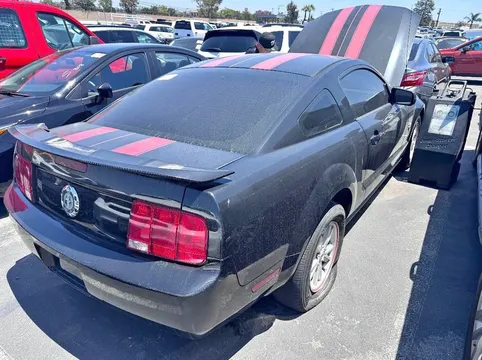 2009 Ford Mustang V6 Coupe 2D