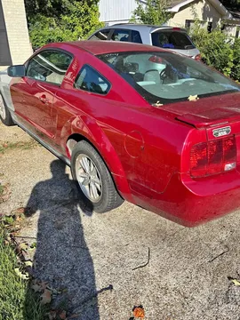 2009 Ford Mustang V6 Coupe 2D