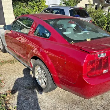 2009 Ford Mustang V6 Coupe 2D
