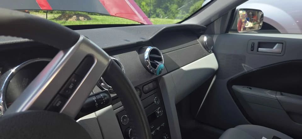 2009 Ford S197 Mustang - Image 3 of 9