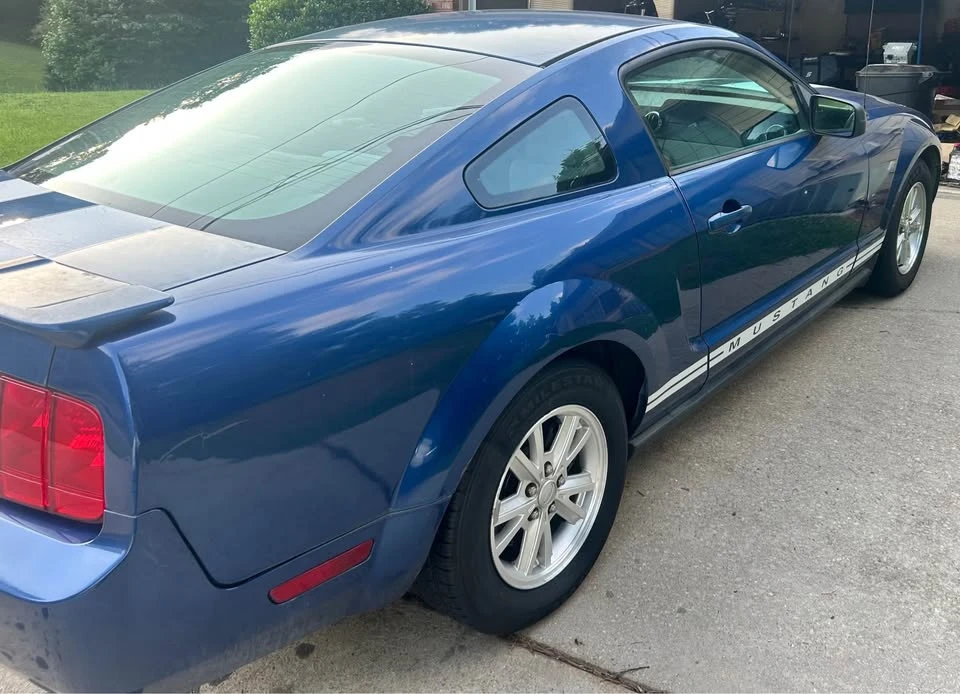 2009 Ford S197 Mustang - Image 4 of 5