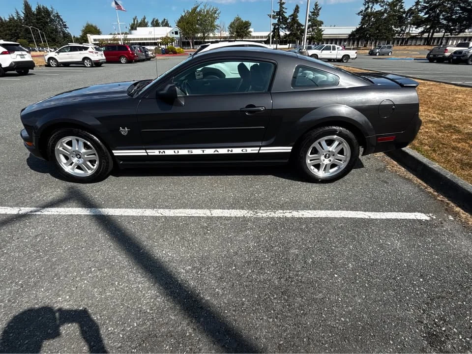 2009 Ford S197 Mustang - Image 2 of 8