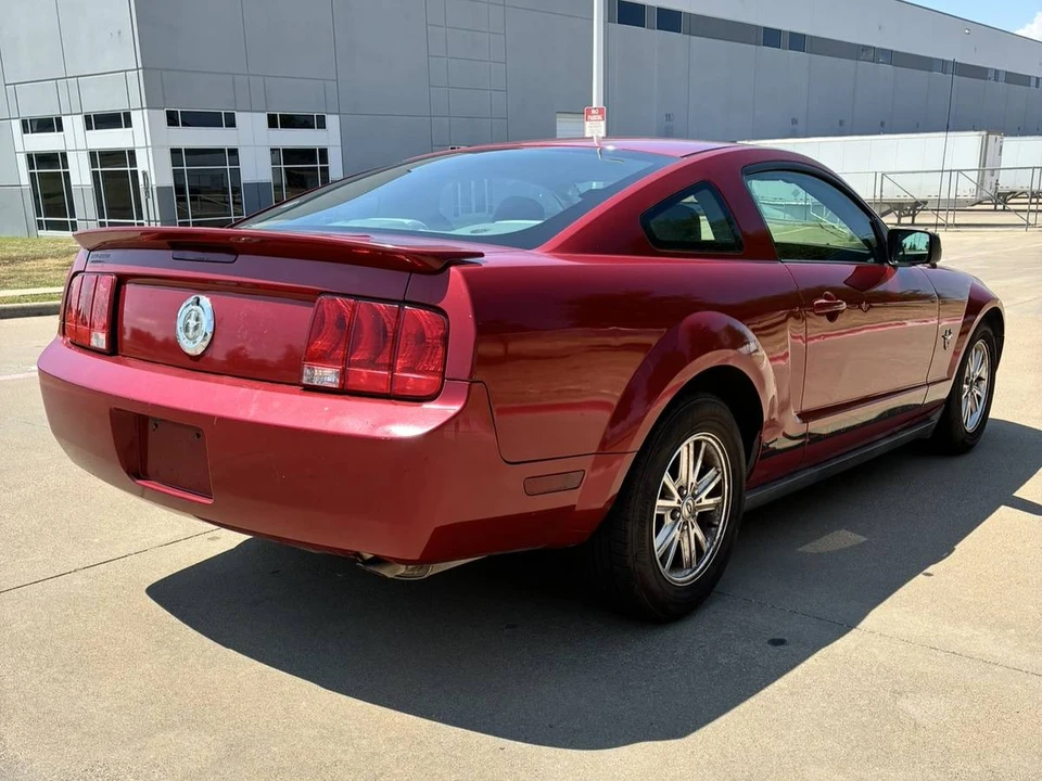 2009 Ford S197 Mustang - Image 6 of 16
