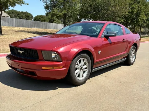 2009 Ford Mustang V6 Deluxe Coupe