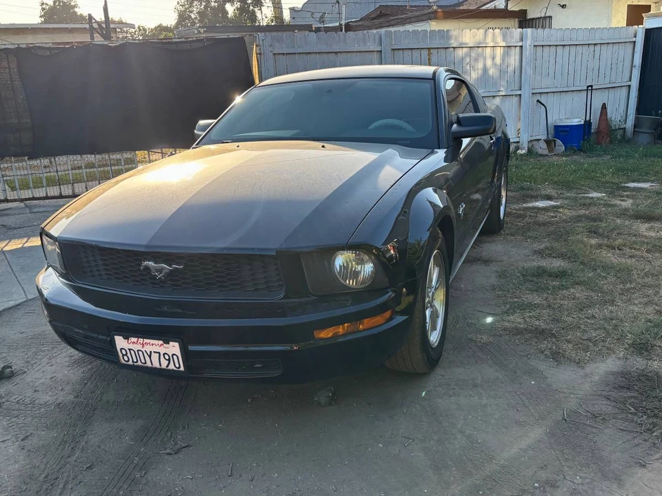 2009 Ford S197 Mustang - Image 2 of 8