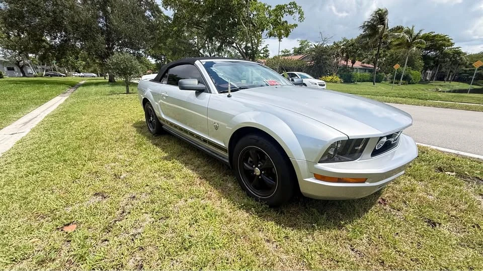 2009 Ford S197 Mustang - Image 4 of 8