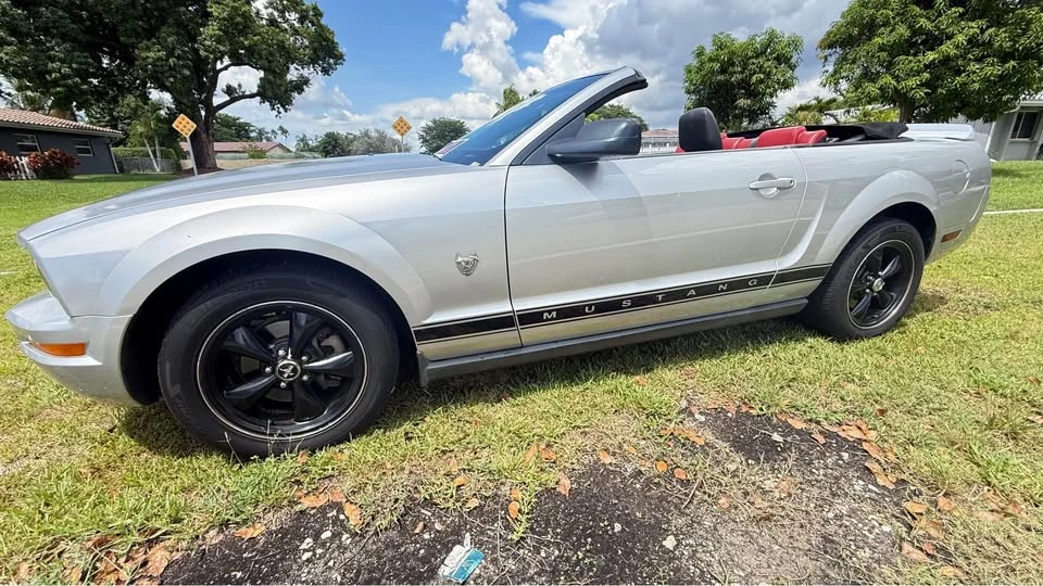 2009 Ford S197 Mustang - Image 3 of 8