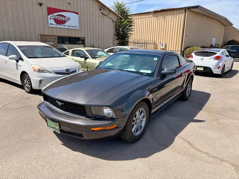 2009 Ford Mustang V6 Premium Coupe 2D